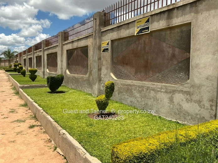CHITUNGWIZA RIVERSIDE LOW DENSITY - Spacious Double Storey Home with 4 Solar Powered Modern Cottages