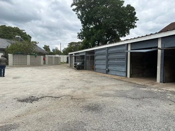 2 Bedroom Garden Flat