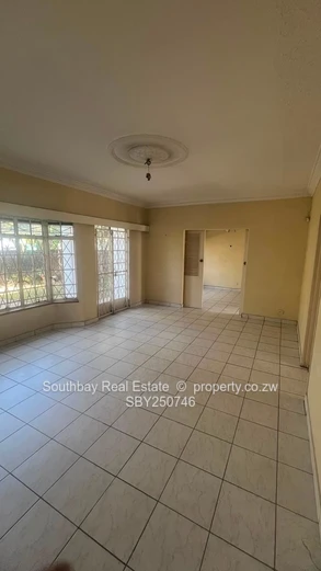 Avenues Duplex flat to let