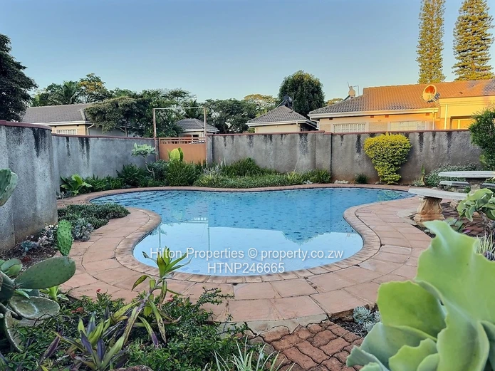 Fully Furnished 3-Bed Garden Flat with Pool in Highlands