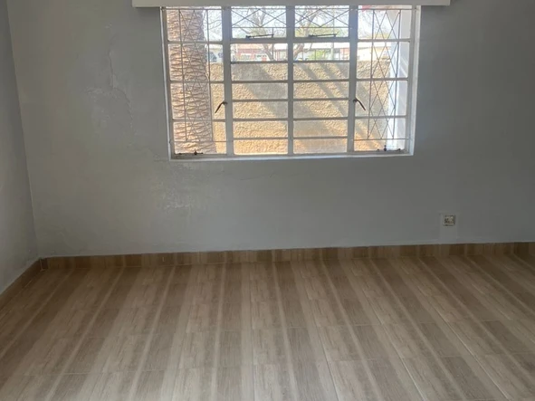 7 roomed townhouse available to rent