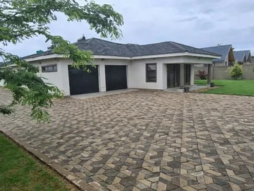 5 Bedroom House