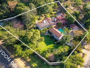 6 Bedroom House