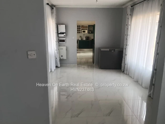 3 beds in Hillside for rent (Sole Mandate)