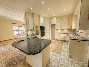 9 Bedroom House