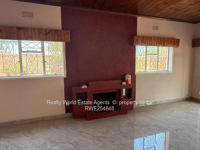 Paddonhurst House to Rent