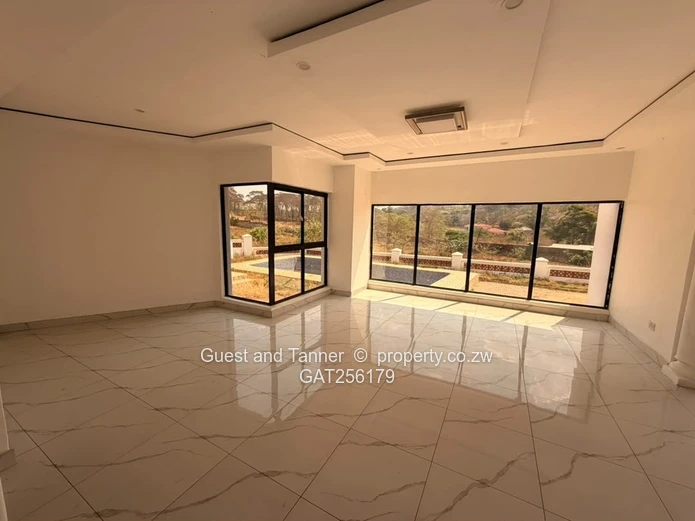HELENSVALE 14,169m² DEVELOPMENT OPPORTUNITY | USD $2.2M