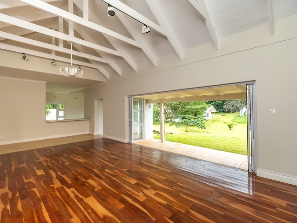 6 Unit Townhouse Complex