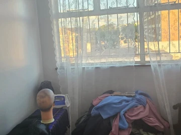 2 Bedroom Flat & Apartment