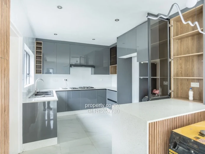 Gated Modern 3BR in Greencroft — Borehole + Solar