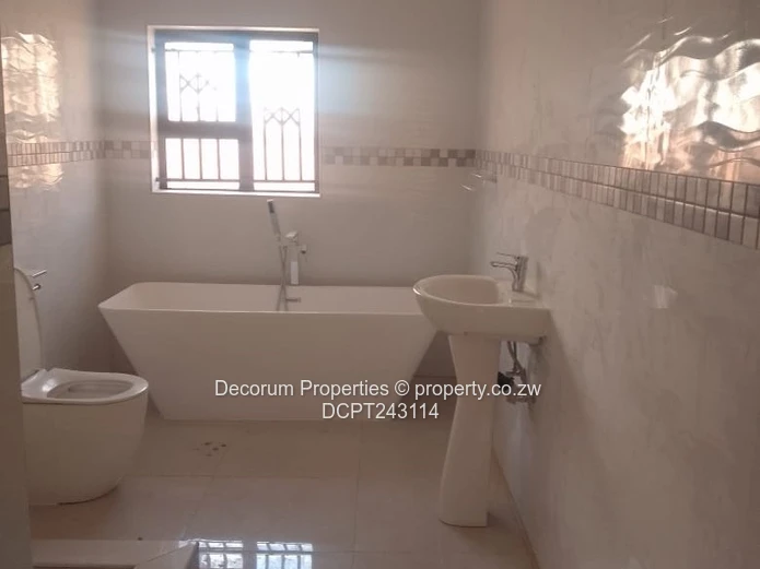 Newly built beautiful home for Rent in Timire Park , Ruwa.