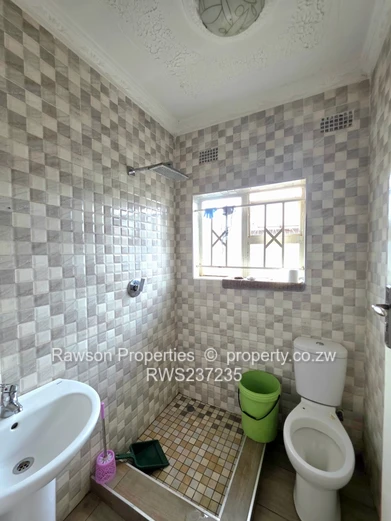 Neat as a pin! (Sole Mandate)