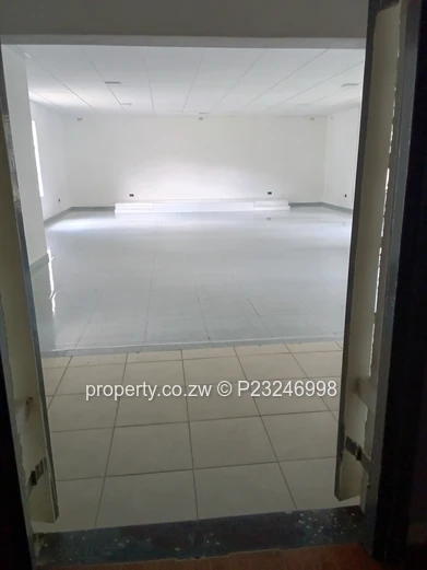 1 hectare property development site (Sole Mandate)