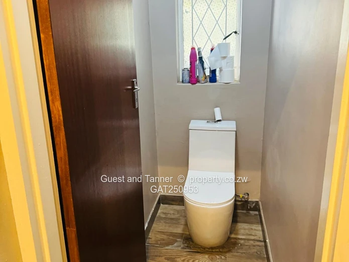 Move-In Ready Family Home with Solar Backup & Cottage – Cranborne