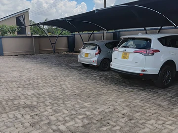 3 Bedroom Garden Flat