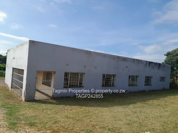 Industrial Property (warehouse) for sale