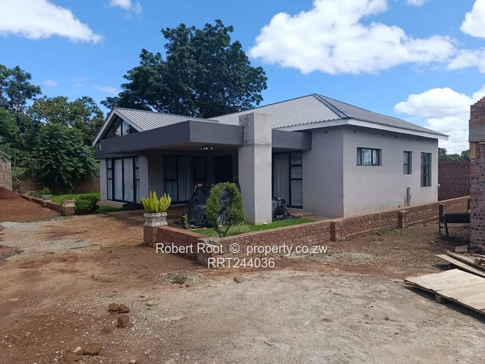 Luxurious Cluster Unit For Sale In Mandara