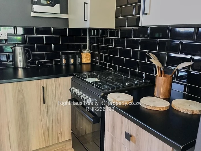 fully furnished 2 bed to let