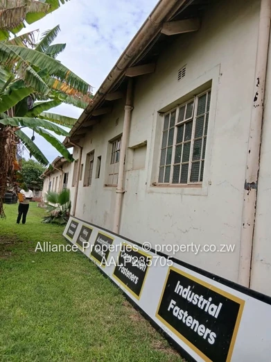 1750sqm Warehouse Facility with Offices in Prime Graniteside (Kelvin North)