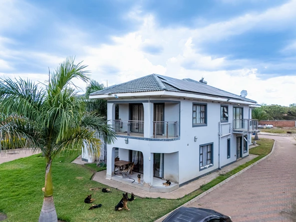 8 Bedroom House