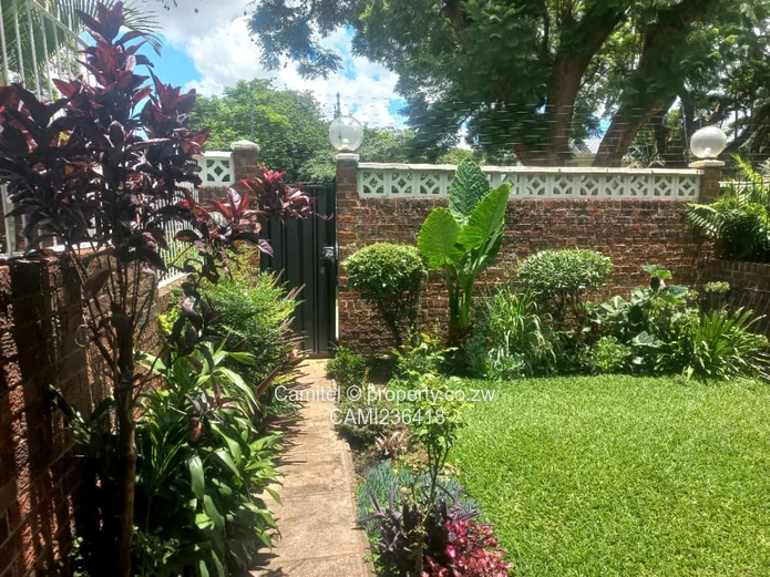 Avenues 3-Bed Garden Flat - Paved Drive, Lush Gardent at endernbroug 