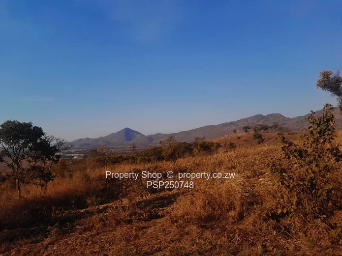 Rustic Double Storey with Panaromic Views - Mazowe
