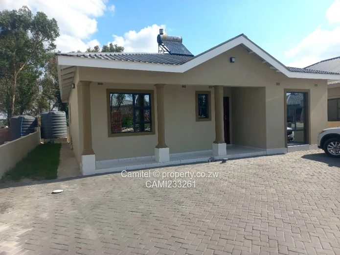 Modern 3-Bed Arlington Home - Fitted Kitchen & Water Tank