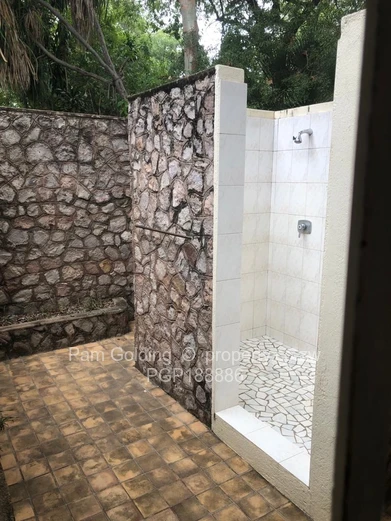 Ultimate Lakeside Living