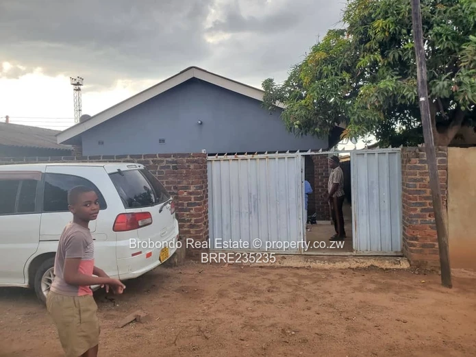 Warren Park D house for sale!