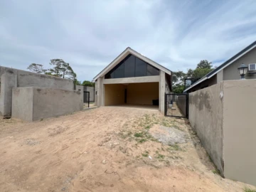 3 Bedroom Garden Flat