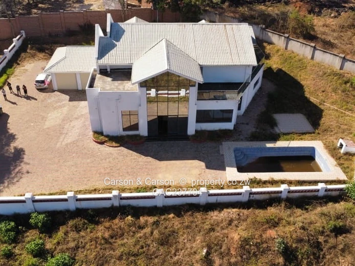 A choice of 9 Villas in the heart of Brooke 