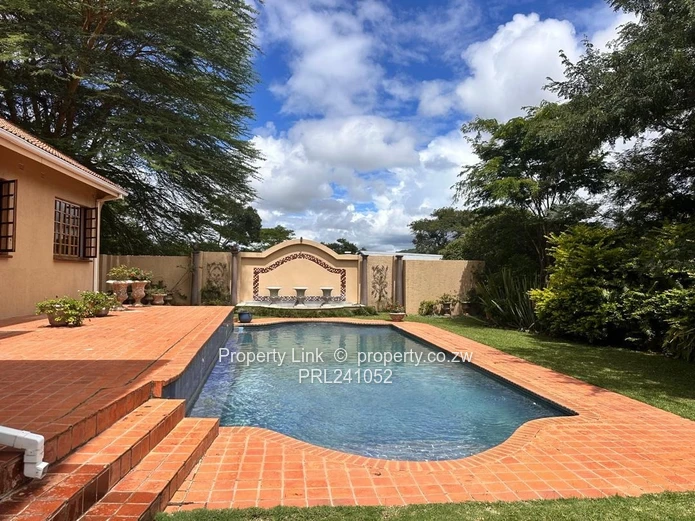 Borrowdale Brooke Golf  Estate - Space, Style and Security