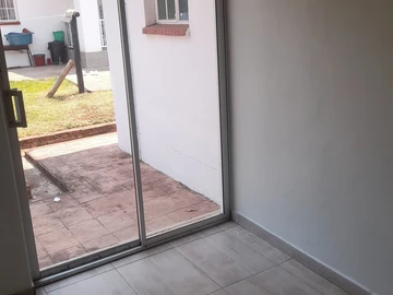 3 Bedroom Flat & Apartment