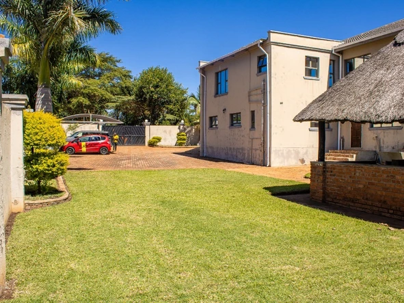 6 Bedroom House