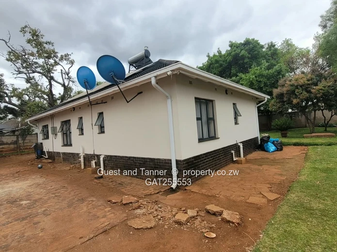 Hillside – Four Ensuite Bedrooms with Multiple Cottages