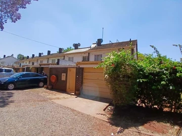3 Bedroom Flat & Apartment