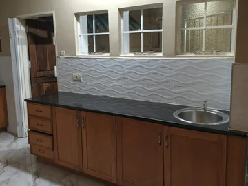 3 Bedroom Garden Flat