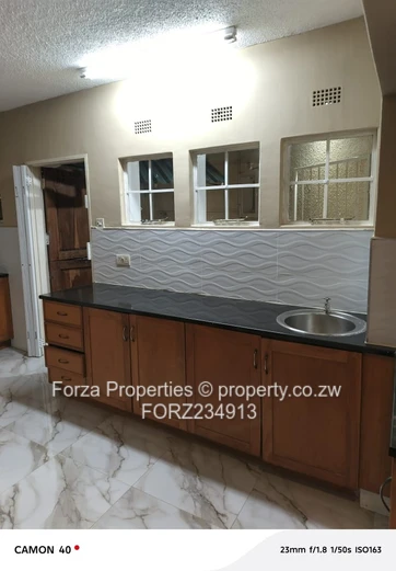 Beautiful 3-Bedroomed Flat Fully Furnised