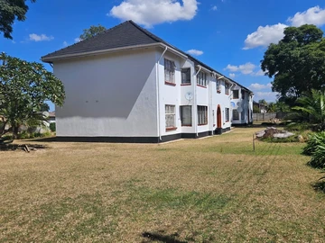 2 Bedroom Flat & Apartment