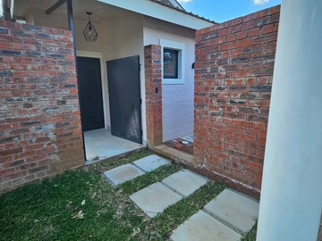 3 Bedroom Garden Flat