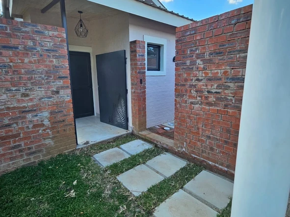 3 Bedroom Garden Flat