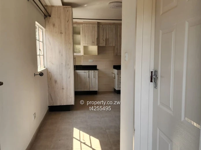 Ballantyne park 1 bedroom cottage to rent