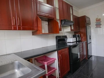 3 Bedroom Flat & Apartment
