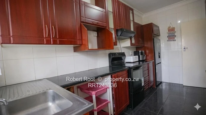 Spacious 3-Bedroom Flat to Let – Avondale (Oxford Road) (Sole Mandate)