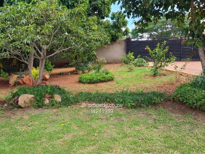 Borrowdale Pomona 7 beds fully furnished house to rent.