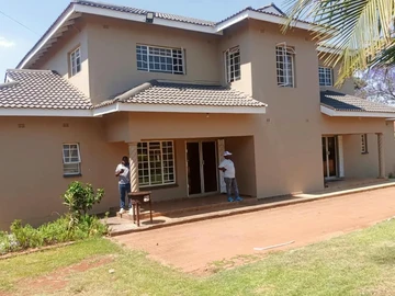4 Bedroom Garden Flat