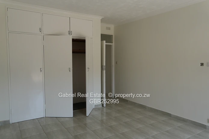 Charming 2 bedroom garden flat to let!