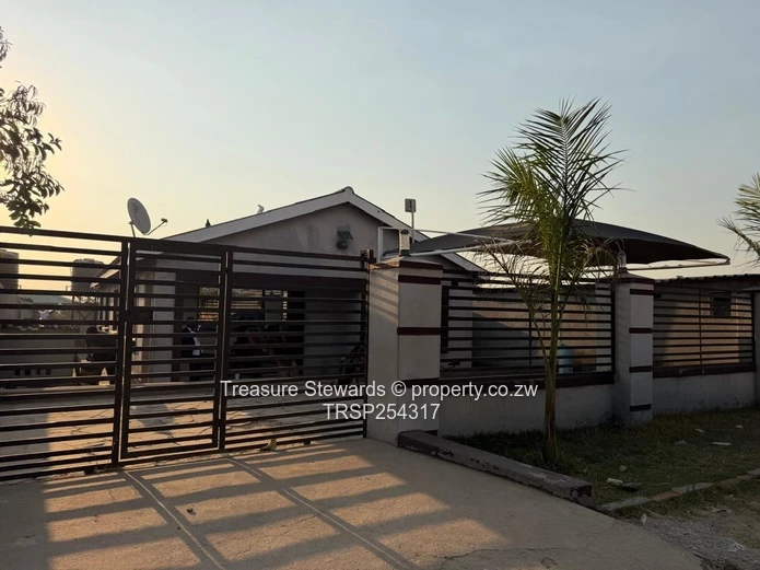 Renovated 3-Bed Stoneridge Home — Borehole & Gated