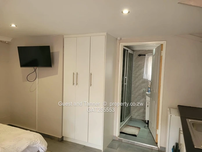 Hillside – Four Ensuite Bedrooms with Multiple Cottages