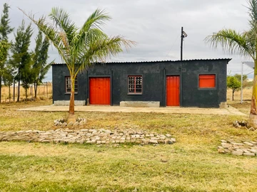 6 Bedroom House